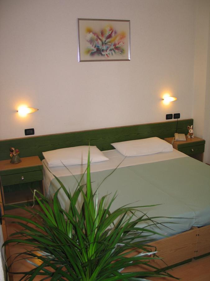 Hotel Levico Levico Terme Buitenkant foto