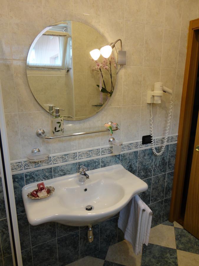 Hotel Levico Levico Terme Buitenkant foto